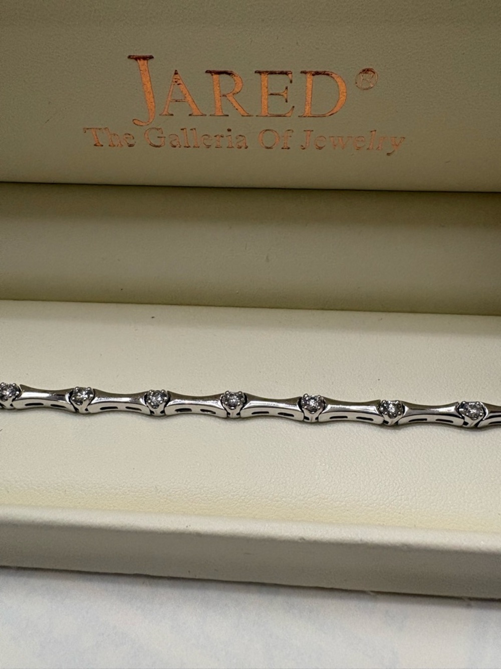 Jared 10K White Gold tennis bracelet 1ct tw. - Picture 4 of 7